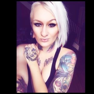 Meet your Posher, Danielle