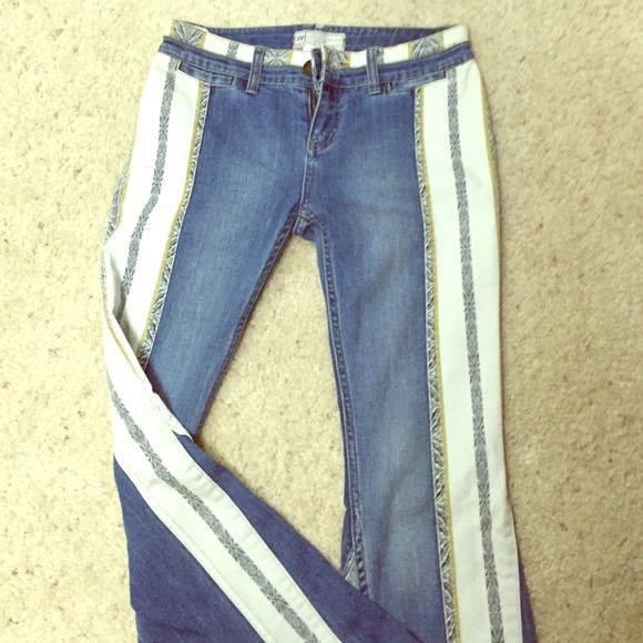 FREE PEOPLE BELLBOTTOM JEAN👌🏼