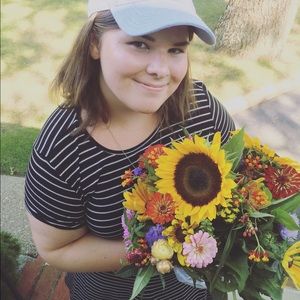 Meet your Posher, Olivia