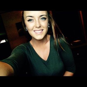 Meet your Posher, Savannah