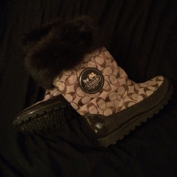 Coach winter boots