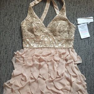 Gorgeous cream halted dress, size 6.