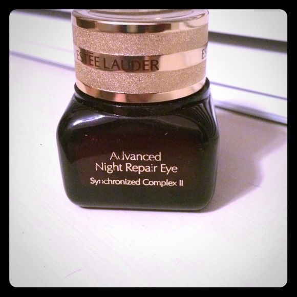 Advanced Night Repair eye cream