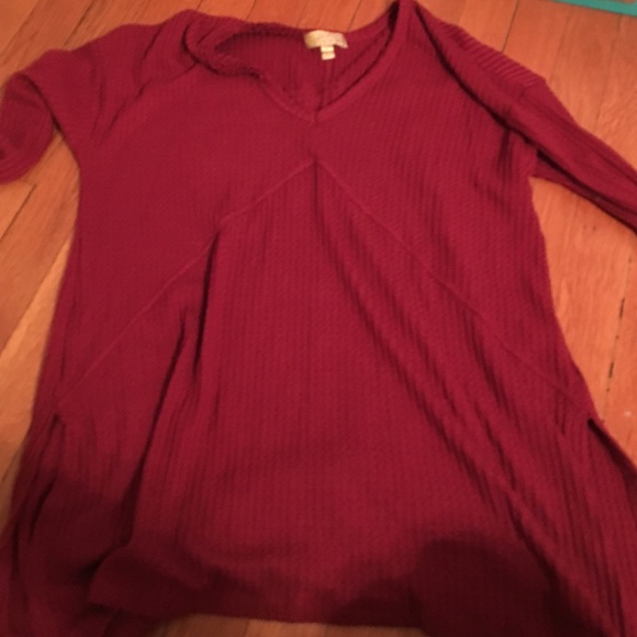 Comfy maroon shirt