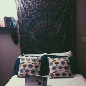 UO Tapestry