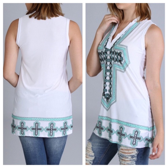 ❌ SOLD BUNDLED❌❗️ Cross Print Top - Picture 3 of 3