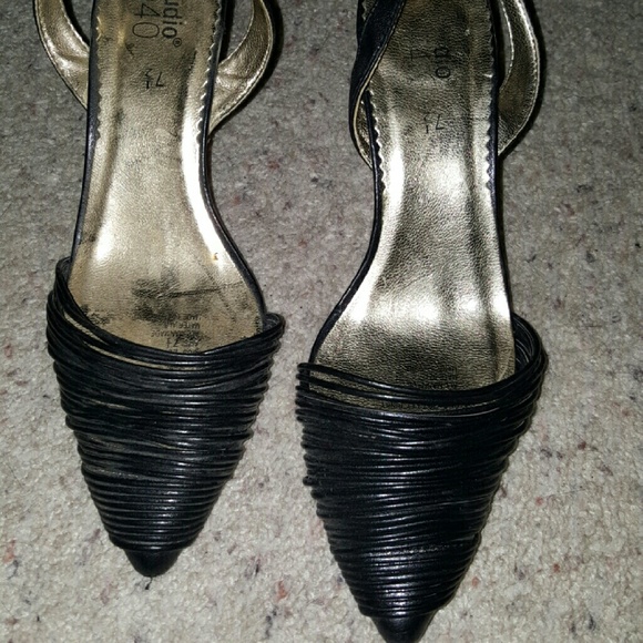Studio 1940 black pointy sling back heels, 7.5. EUC.