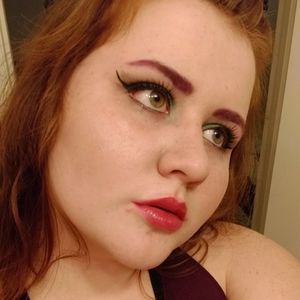 Meet your Posher, Amira