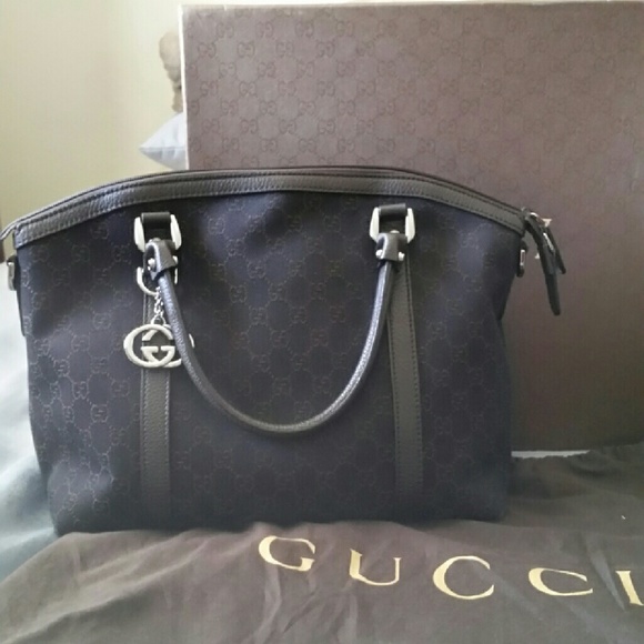 Gucci Canvas - Picture 1 of 3