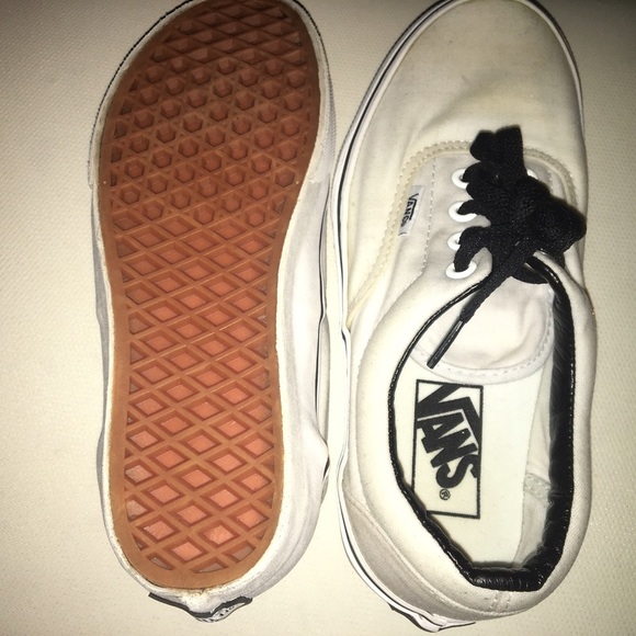 White & Black low top Vans! - Picture 3 of 4