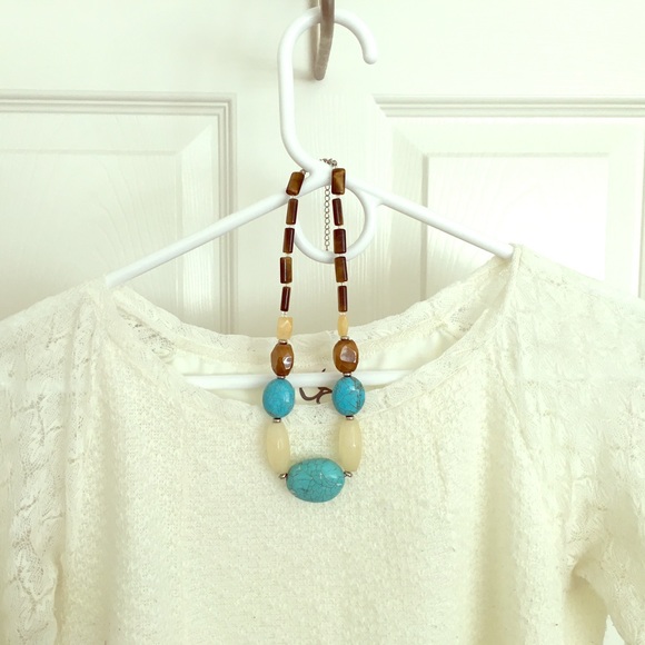 Lucky brand necklace (multi-color)