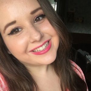 Meet your Posher, Valerie