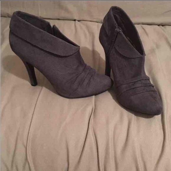 Booties - Picture 3 of 4