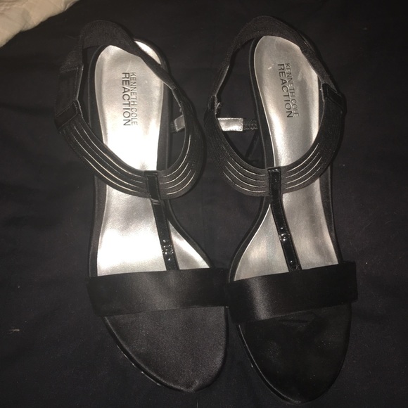 Kenneth Cole Black Heels SZ.9