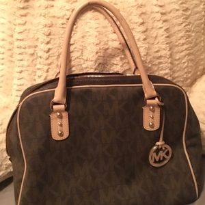 Michael Kors purse