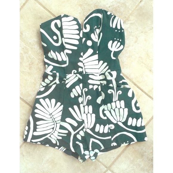 H&M Other - Green Romper