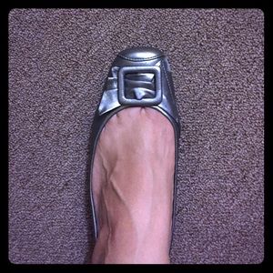 Silver flats with buckle