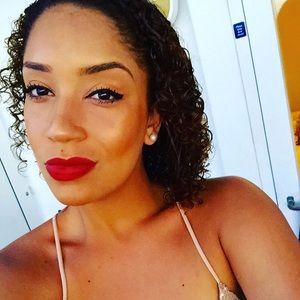 Meet your Posher, Tara