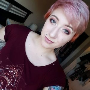 Meet your Posher, Lindsey