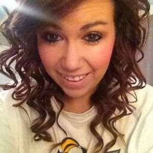 Meet your Posher, Leigh-anna