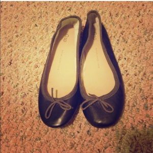 Gap black & grey leather ballet flats