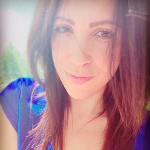 Meet your Posher, Ana