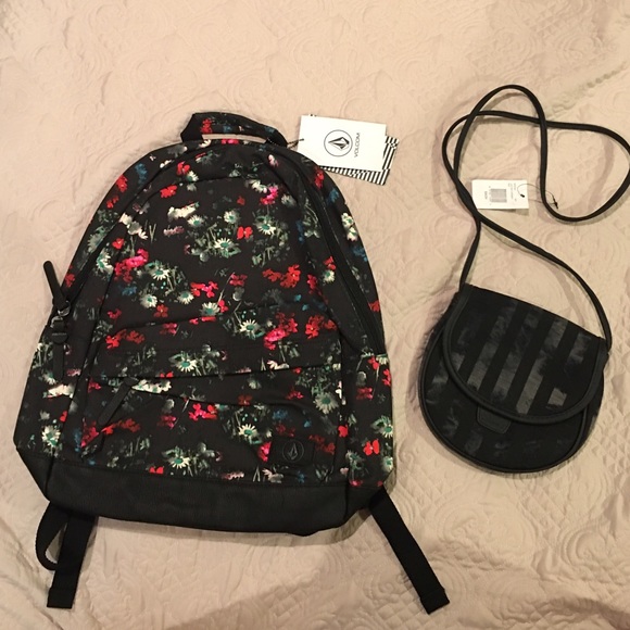 🚫SOLD🚫 Volcom girls backpack and crossbody