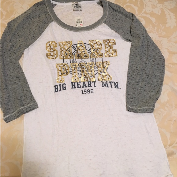 🎉WEEKEND SALE! PINK T-shirt NWT Size Large