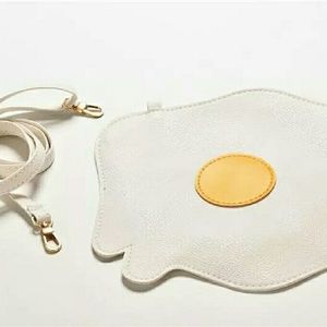 Brunch bag (coming soon)