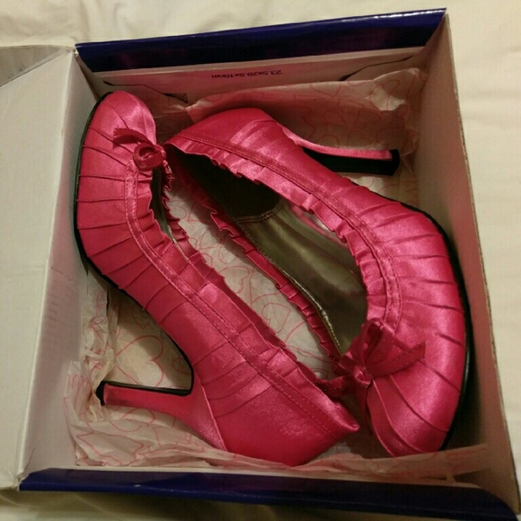 Hot Pink Heels
