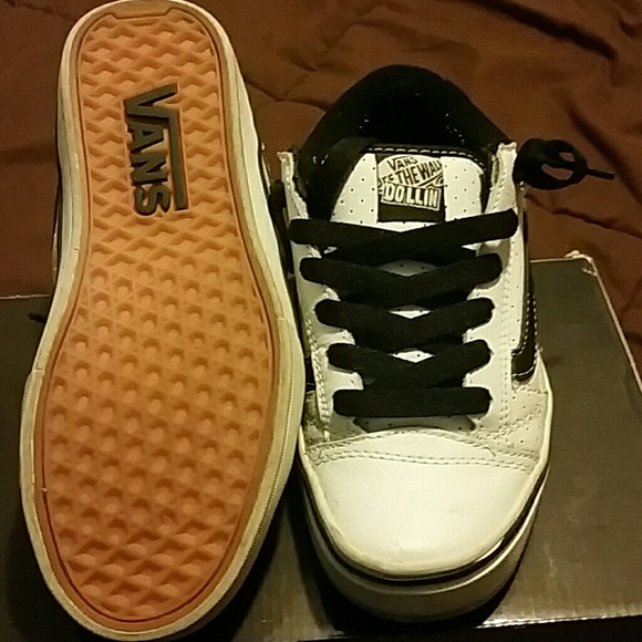 Vans - Picture 2 of 3