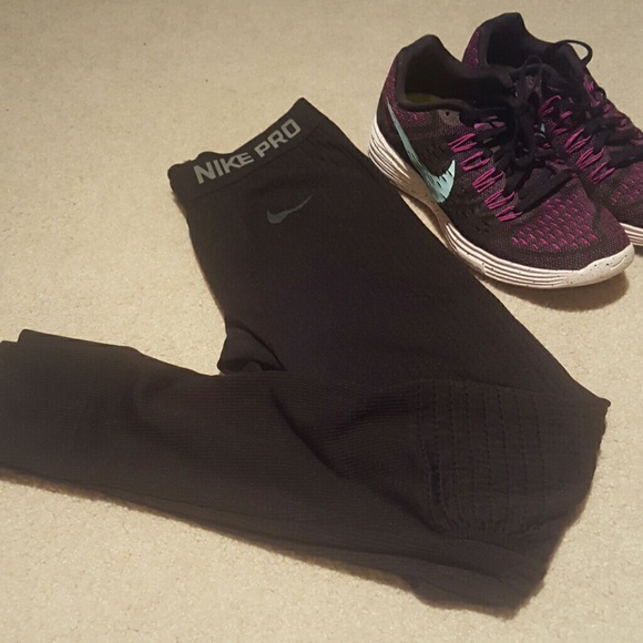 NIKE PRO Workout Leggings