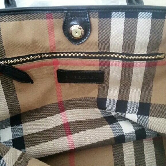 Burberry Lage Tote - Picture 2 of 3