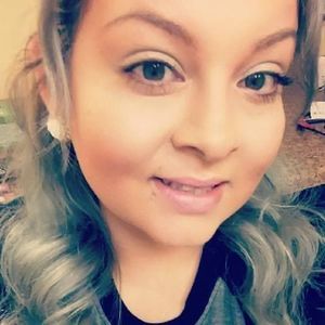 Meet your Posher, Noemi