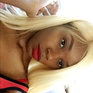 Meet your Posher, Kaneshia