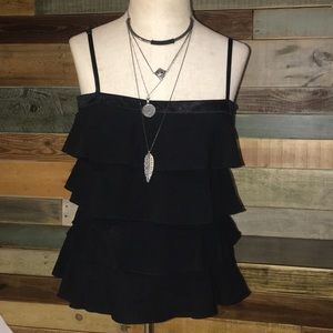 ❌SOLD❌Black ruffle top