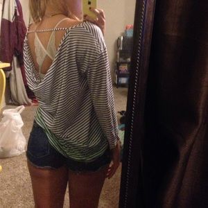 Ombré stripe cutout back quarter sleeve shirt