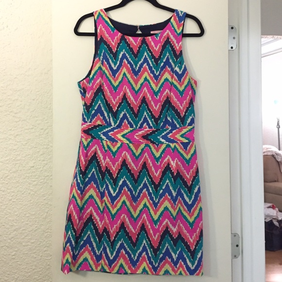 Lilly Pulitzer hearts a flutter