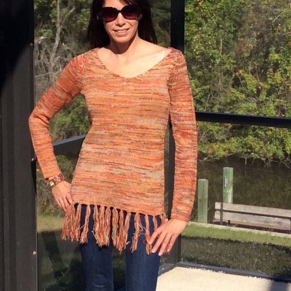 Small Only! Back-V Neck Sweater - Picture 3 of 3