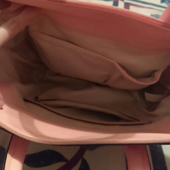 Pink purse euc - Picture 3 of 4