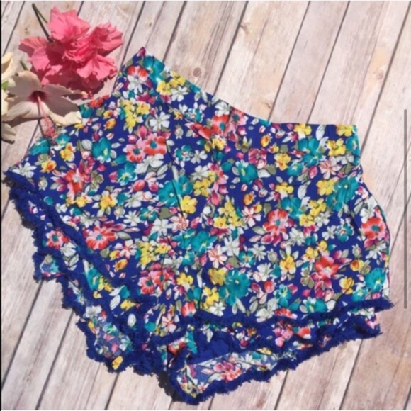 💕LF Boho Soft Shorts - Picture 2 of 3