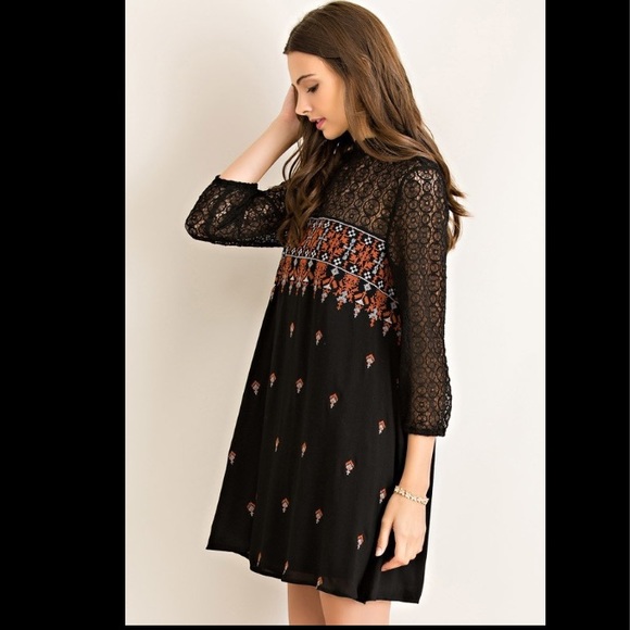 Embroidered lace detailed dress - Picture 2 of 4
