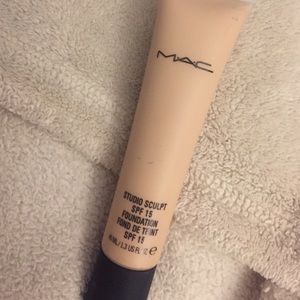 Used twice mac foundation 😊REASONABLE OFFERS