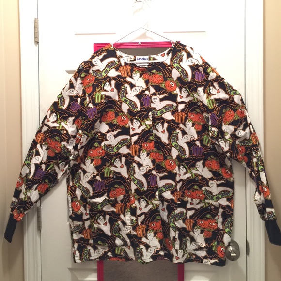 🎃🎃🎃LANDAU Halloween Festive Scrub Jacket! 🎃🎃