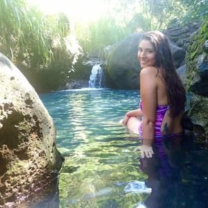 Meet your Posher, Raquel