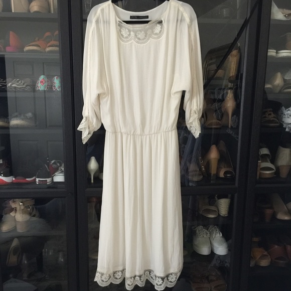 Brand new midi dress w/ crochet lace detail