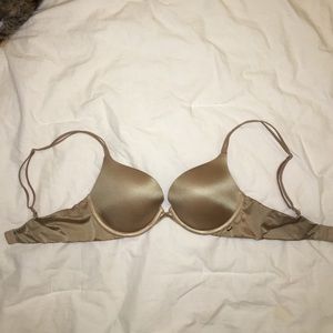 Victoria's Secret Very Sexy Push-Up Bra Nude