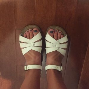 Saltwater sandals