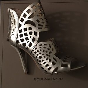 BCBGMAXAZARIA Maven Silver Metallic Heels
