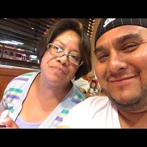 Meet your Posher, Chelo